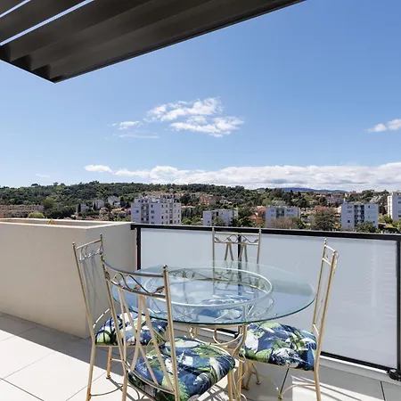 Immogroom - T2 New - Bright - Fully Equipped Apartment *